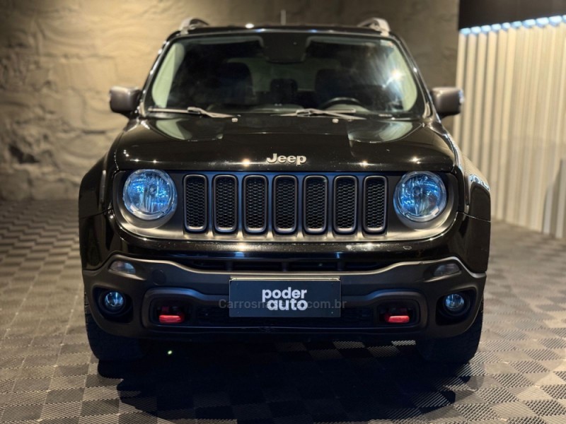 RENEGADE 2.0 16V TURBO DIESEL TRAILHAWK 4P 4X4 AUTOMÁTICO - 2016 - FARROUPILHA
