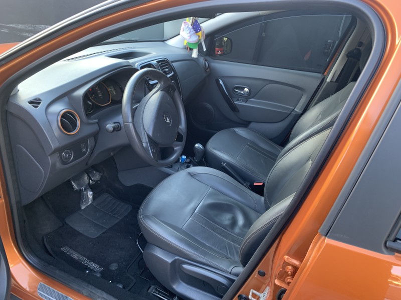 SANDERO 1.6 STEPWAY 8V FLEX 4P AUTOMATIZADO - 2015 - CAXIAS DO SUL