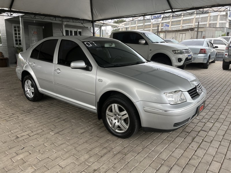 BORA 2.0 MI 8V FLEX 4P AUTOMÁTICO - 2007 - CAXIAS DO SUL
