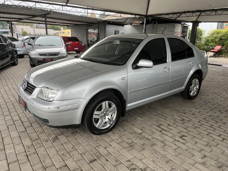 bora 2.0 mi 8v flex 4p automatico 2007 caxias do sul