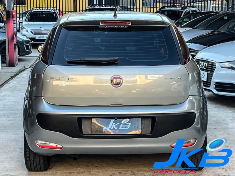 PUNTO 1.4 ATTRACTIVE ITALIA 8V FLEX 4P MANUAL - 2015 - NOVO HAMBURGO