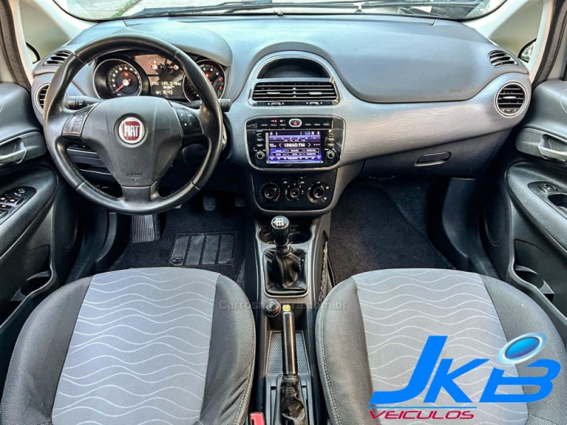 PUNTO 1.4 ATTRACTIVE ITALIA 8V FLEX 4P MANUAL - 2015 - NOVO HAMBURGO
