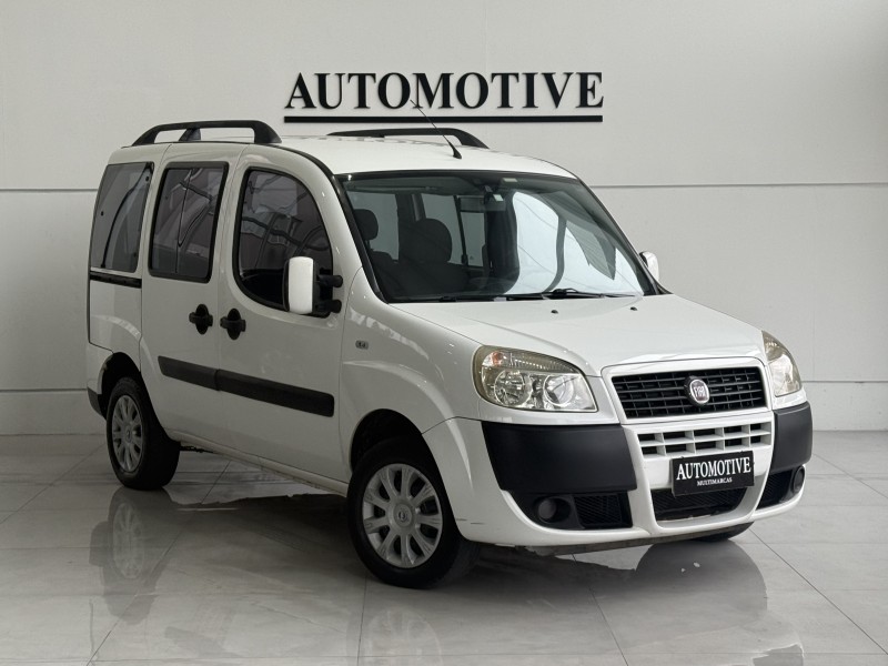 DOBLÓ 1.4 MPI ELX 8V FLEX 4P MANUAL 7 LUGARES - 2012 - CAXIAS DO SUL