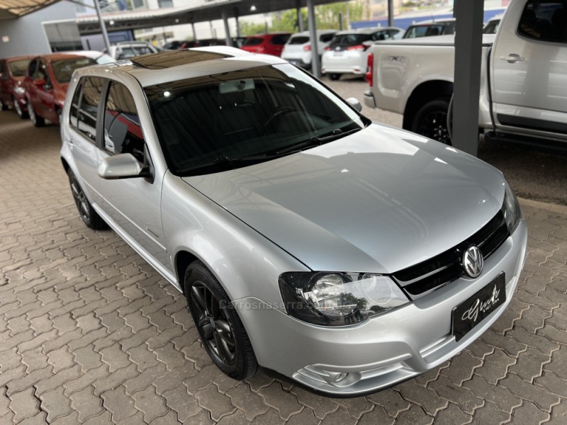 GOLF 1.6 MI SPORTLINE 8V FLEX 4P MANUAL - 2011 - BOM PRINCíPIO