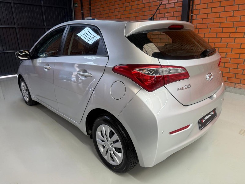 HB20 1.6 COMFORT PLUS 16V FLEX 4P MANUAL - 2014 - BENTO GONçALVES