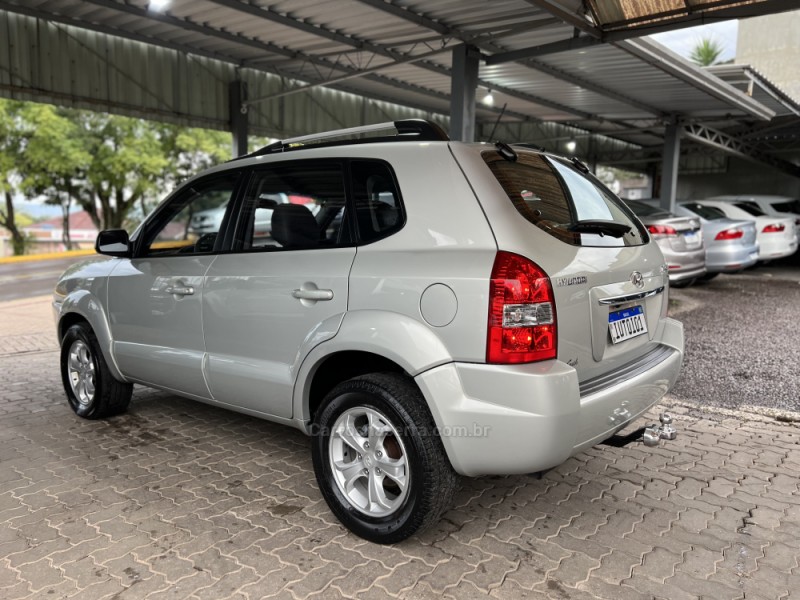 TUCSON 2.0 MPFI GLS BASE 16V 143CV 2WD FLEX 4P AUTOMÁTICO - 2014 - BOM PRINCíPIO