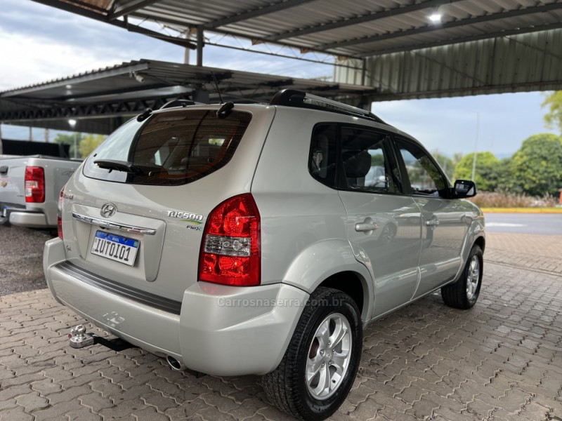 TUCSON 2.0 MPFI GLS BASE 16V 143CV 2WD FLEX 4P AUTOMÁTICO - 2014 - BOM PRINCíPIO