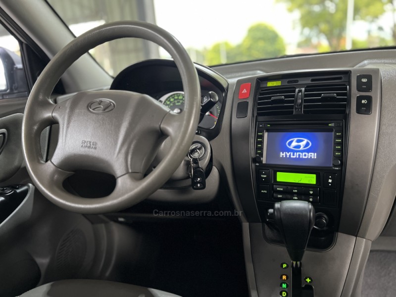 TUCSON 2.0 MPFI GLS BASE 16V 143CV 2WD FLEX 4P AUTOMÁTICO - 2014 - BOM PRINCíPIO