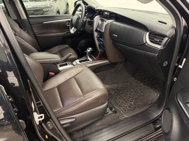 HILUX SW4 2.8 SRX 4X4 16V TURBO INTERCOOLER DIESEL 4P AUTOMÁTICO - 2016 - CAXIAS DO SUL