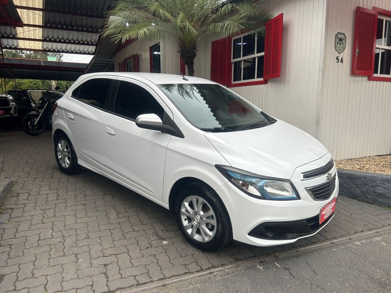 onix 1.0 mpfi lollapalooza 8v flex 4p manual 2014 tres coroas