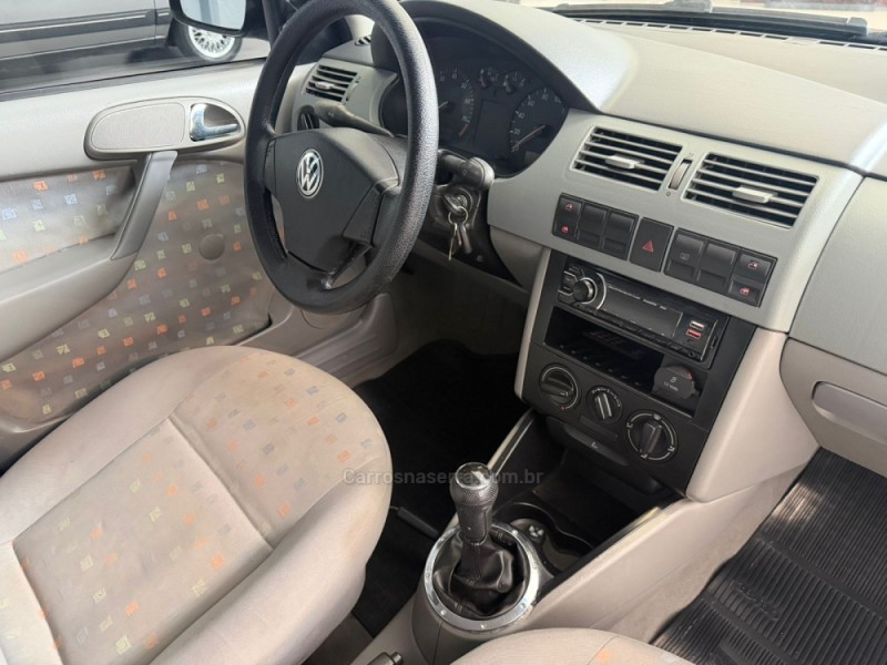 GOL 1.0 MI POWER 16V 76CV GASOLINA 4P MANUAL G.III - 2002 - CAXIAS DO SUL