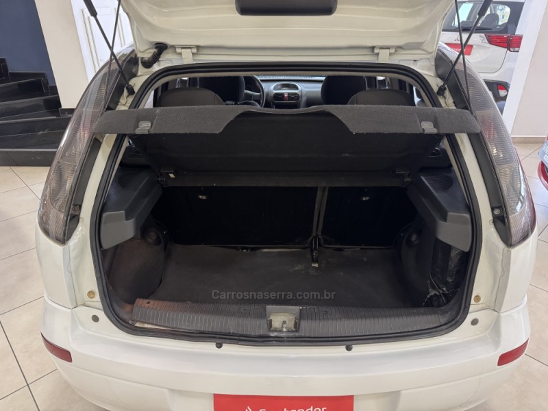 CORSA 1.4 MPFI MAXX 8V FLEX 4P MANUAL - 2012 - FLORES DA CUNHA