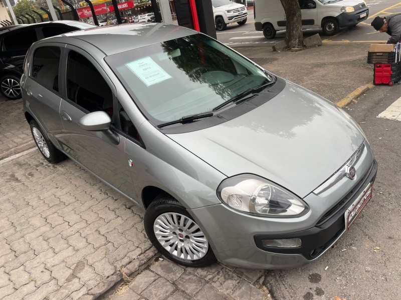 punto 1.4 attractive italia 8v flex 4p manual 2013 caxias do sul