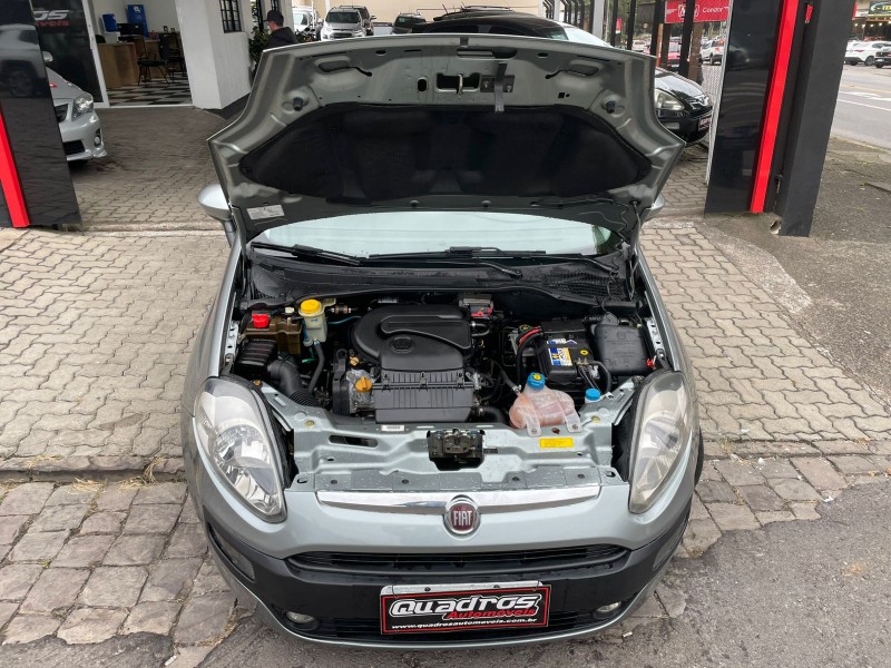 PUNTO 1.4 ATTRACTIVE ITALIA 8V FLEX 4P MANUAL - 2013 - CAXIAS DO SUL