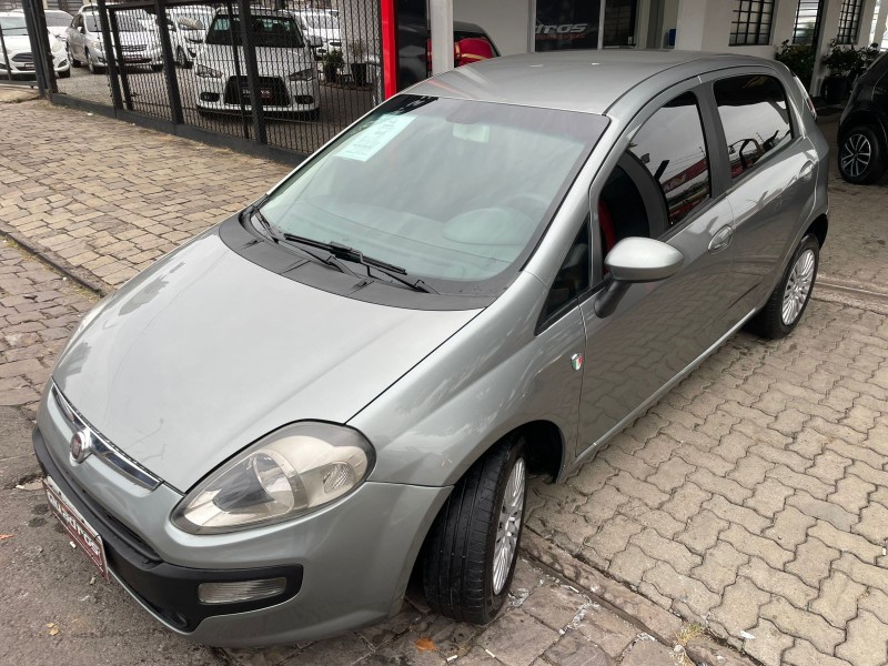 PUNTO 1.4 ATTRACTIVE ITALIA 8V FLEX 4P MANUAL - 2013 - CAXIAS DO SUL