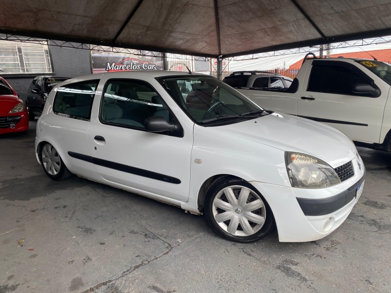 CLIO 1.0 AUTHENTIQUE 16V GASOLINA 2P MANUAL - 2004 - CAXIAS DO SUL