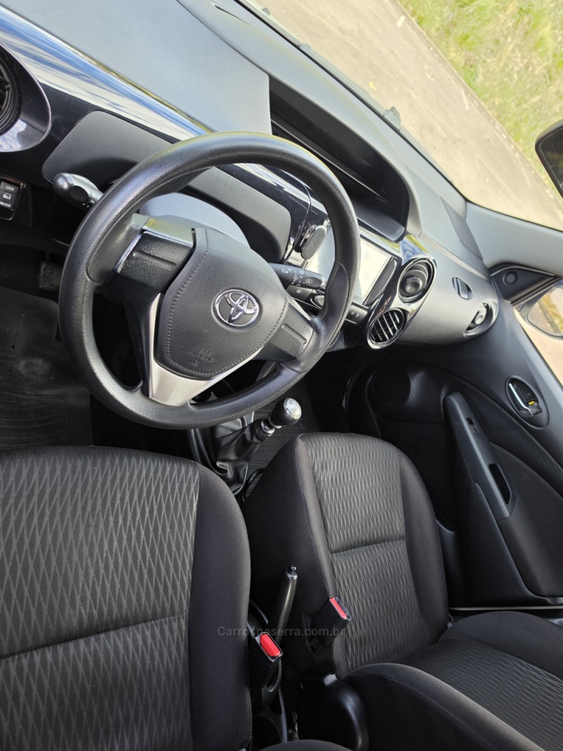ETIOS 1.3 X 16V FLEX 4P MANUAL - 2017 - BENTO GONçALVES