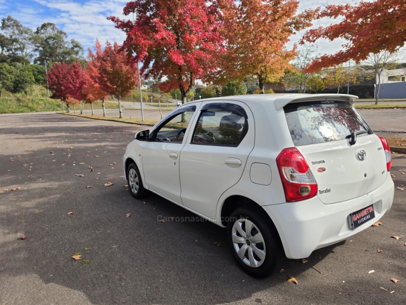 ETIOS 1.3 X 16V FLEX 4P MANUAL - 2017 - BENTO GONçALVES