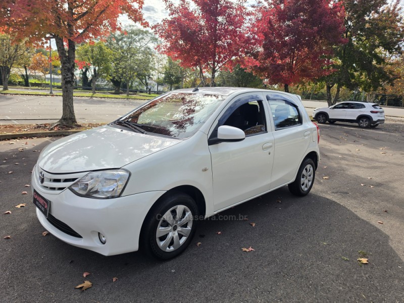 ETIOS 1.3 X 16V FLEX 4P MANUAL - 2017 - BENTO GONçALVES