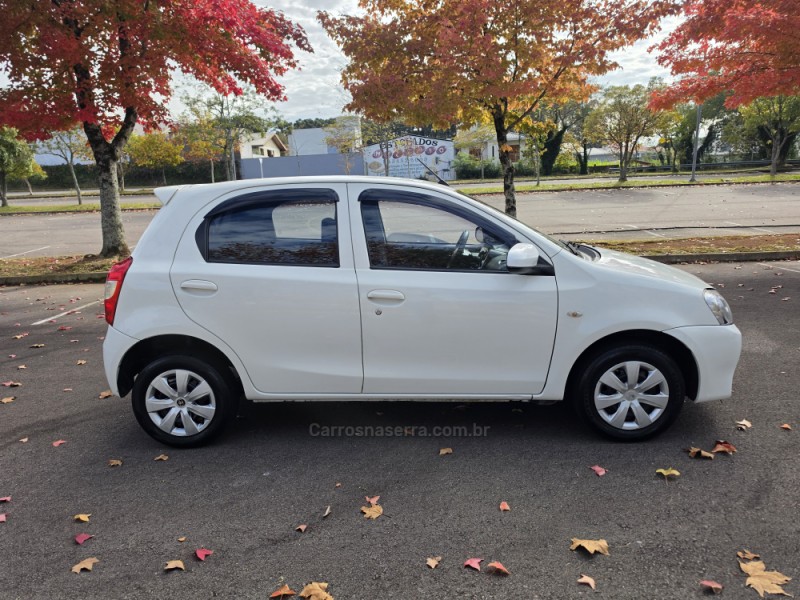 ETIOS 1.3 X 16V FLEX 4P MANUAL - 2017 - BENTO GONçALVES