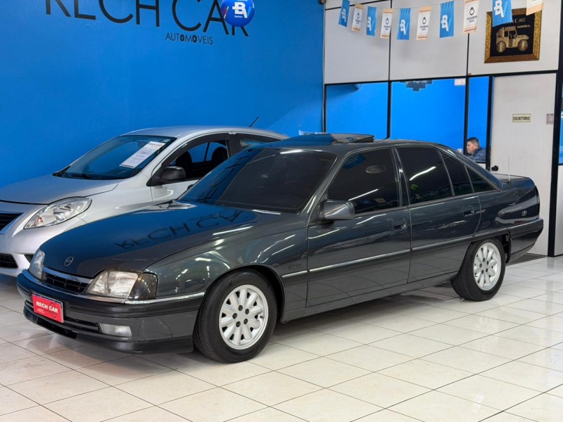 OMEGA 2.2 MPFI GLS 8V GASOLINA 4P MANUAL - 1996 - CAXIAS DO SUL
