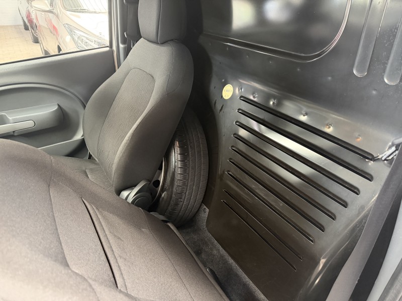 FIORINO 1.4 HARD WORKING FURGÃO EVO 8V FLEX 2P MANUAL - 2018 - CAXIAS DO SUL