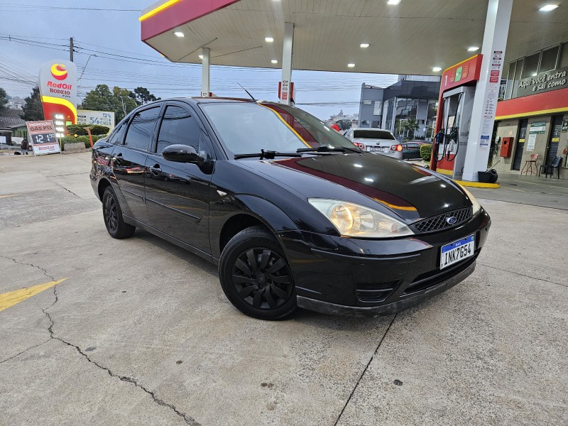 FOCUS 1.6 GLX SEDAN 8V FLEX 4P MANUAL - 2007 - CAXIAS DO SUL