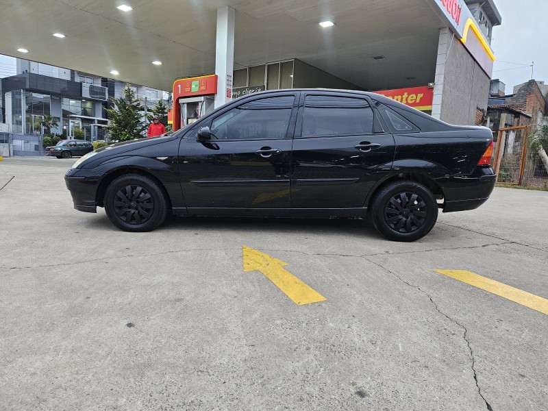 FOCUS 1.6 GLX SEDAN 8V FLEX 4P MANUAL - 2007 - CAXIAS DO SUL