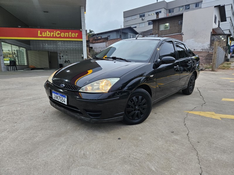 focus 1.6 glx sedan 8v flex 4p manual 2007 caxias do sul