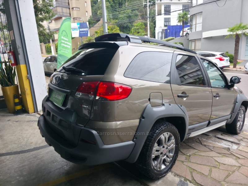 PALIO 1.8 MPI ADVENTURE LOCKER WEEKEND 8V FLEX 4P MANUAL - 2009 - BENTO GONçALVES