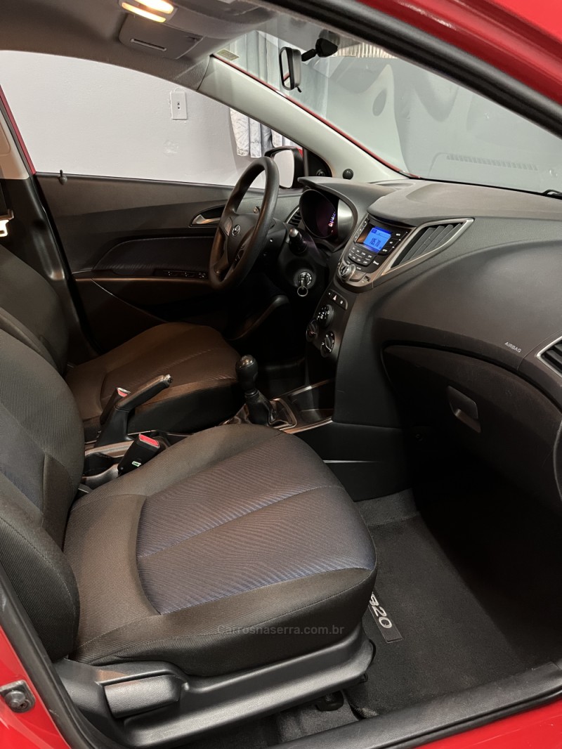 HB20 1.6 COMFORT 16V FLEX 4P MANUAL - 2013 - CAXIAS DO SUL