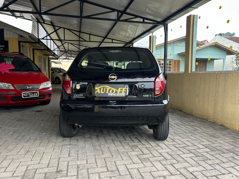 CELTA 1.0 MPFI SPIRIT 8V FLEX 4P MANUAL - 2010 - CANELA