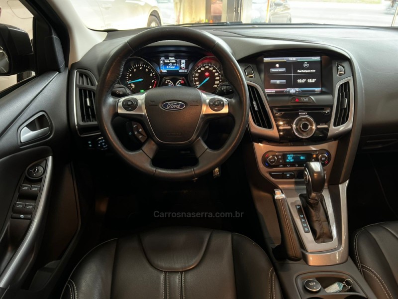 FOCUS 2.0 TITANIUM HATCH 16V FLEX 4P AUTOMÁTICO - 2015 - CAXIAS DO SUL