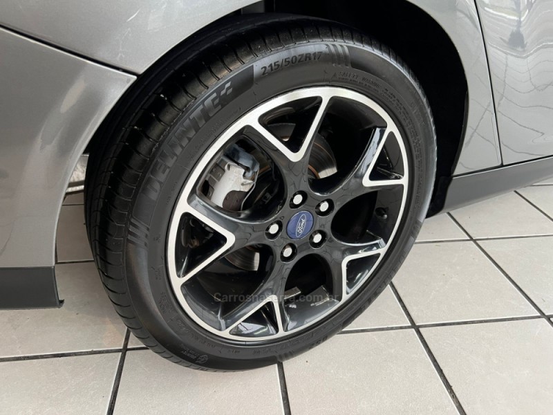 FOCUS 2.0 TITANIUM HATCH 16V FLEX 4P AUTOMÁTICO - 2015 - CAXIAS DO SUL