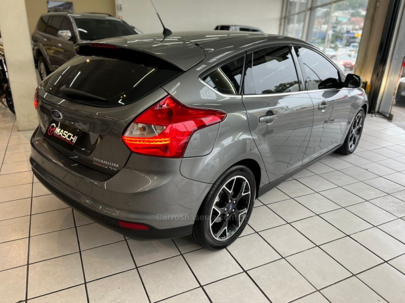 FOCUS 2.0 TITANIUM HATCH 16V FLEX 4P AUTOMÁTICO - 2015 - CAXIAS DO SUL