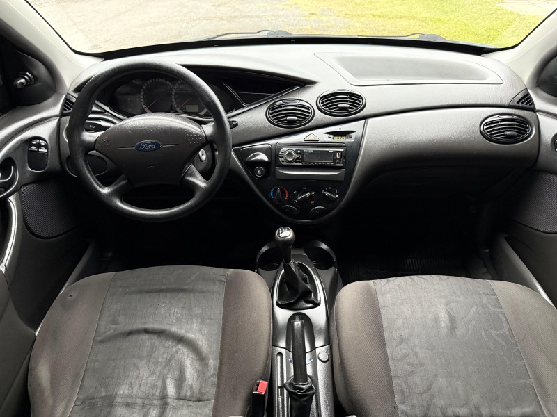 FOCUS 1.6 GL 8V FLEX 4P MANUAL - 2009 - FARROUPILHA