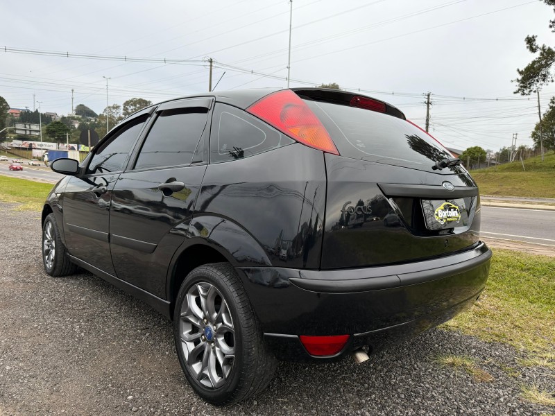 FOCUS 1.6 GL 8V FLEX 4P MANUAL - 2009 - FARROUPILHA