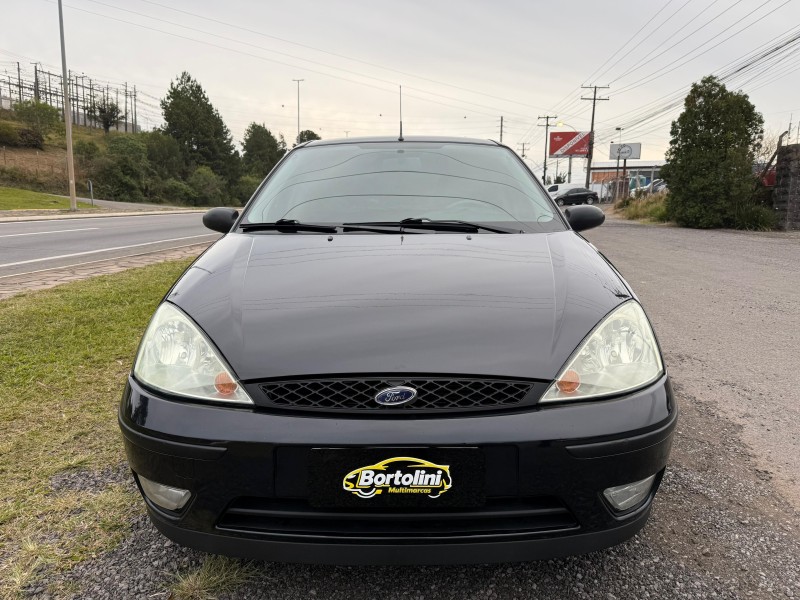 FOCUS 1.6 GL 8V FLEX 4P MANUAL - 2009 - FARROUPILHA
