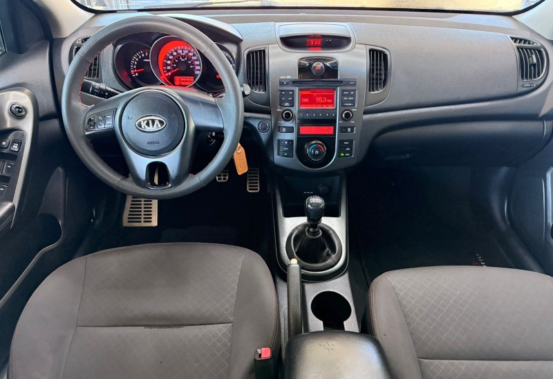CERATO 1.6 SX2 16V GASOLINA 4P MANUAL - 2011 - CANELA
