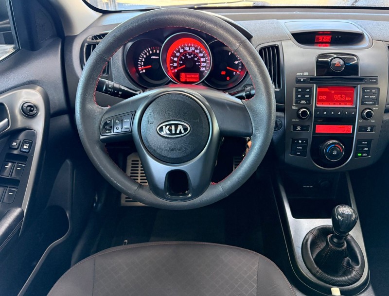 CERATO 1.6 SX2 16V GASOLINA 4P MANUAL - 2011 - CANELA