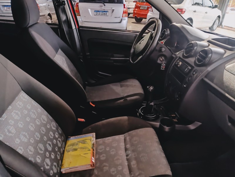 FIESTA 1.0 MPI 8V GASOLINA 4P MANUAL - 2013 - SãO SEBASTIãO DO CAí