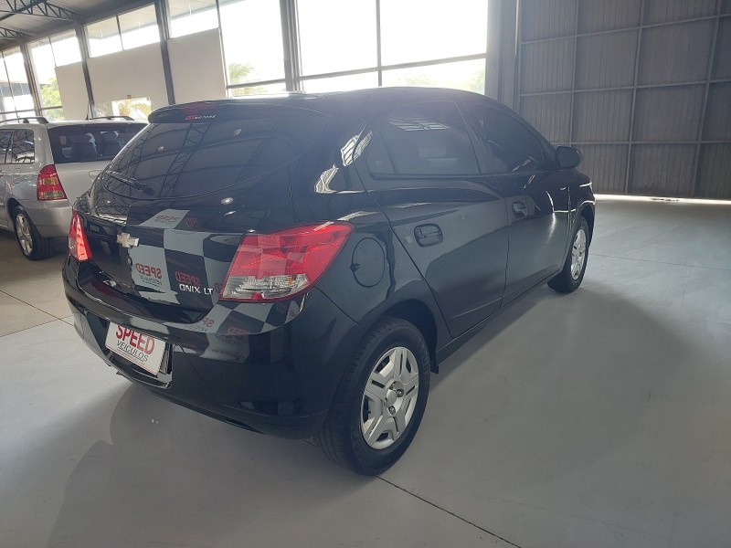 ONIX 1.0 MPFI LT 8V FLEX 4P MANUAL - 2015 - SãO SEBASTIãO DO CAí