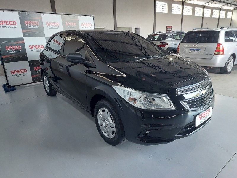 ONIX 1.0 MPFI LT 8V FLEX 4P MANUAL - 2015 - SãO SEBASTIãO DO CAí