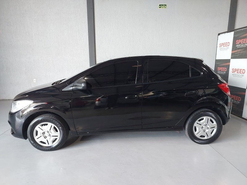 ONIX 1.0 MPFI LT 8V FLEX 4P MANUAL - 2015 - SãO SEBASTIãO DO CAí