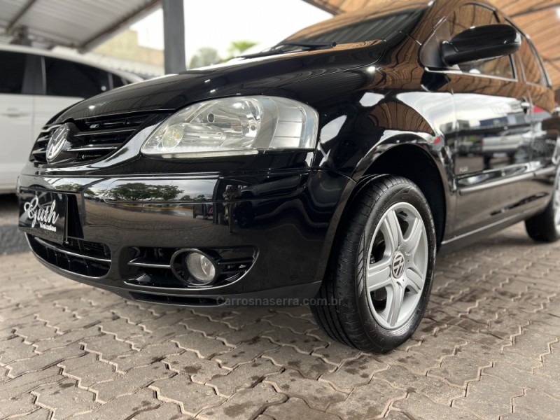 FOX 1.6 MI PLUS 8V FLEX 4P MANUAL - 2007 - BOM PRINCíPIO