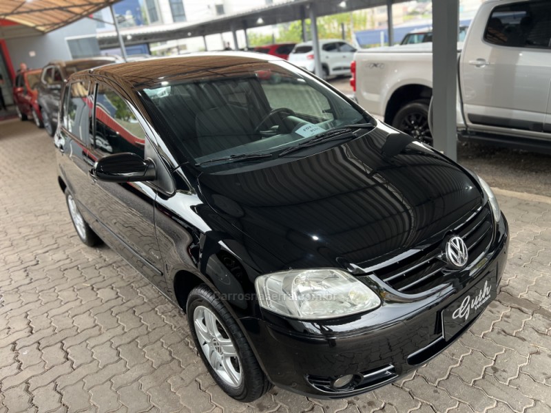 FOX 1.6 MI PLUS 8V FLEX 4P MANUAL - 2007 - BOM PRINCíPIO