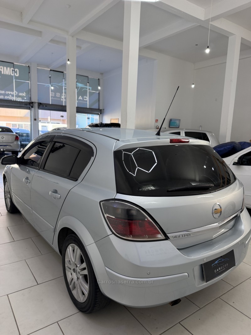 VECTRA 2.0 MPFI GT HATCH 8V FLEX 4P MANUAL - 2008 - CAXIAS DO SUL
