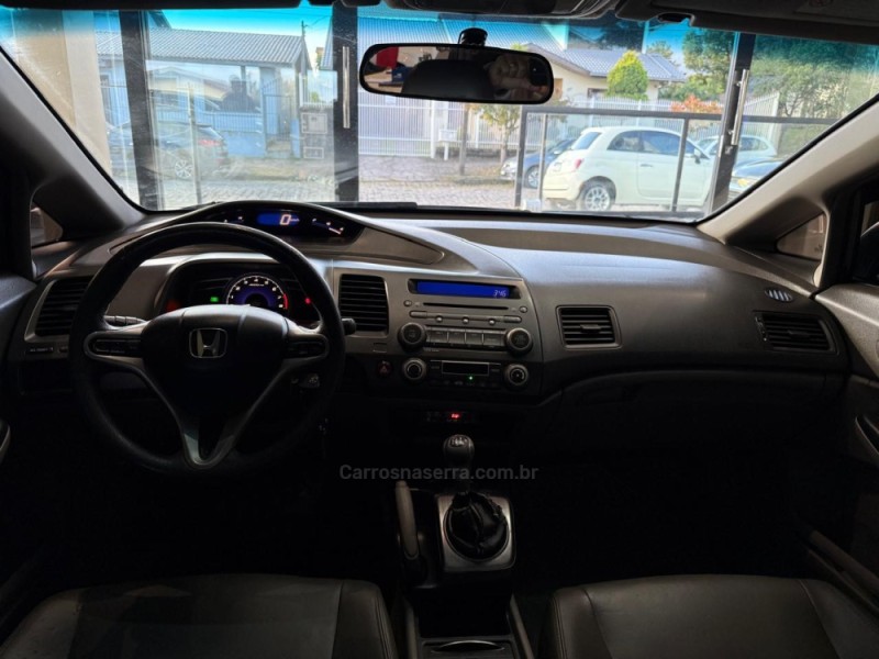 CIVIC 1.8 LXL SE 16V FLEX 4P MANUAL - 2011 - CAXIAS DO SUL