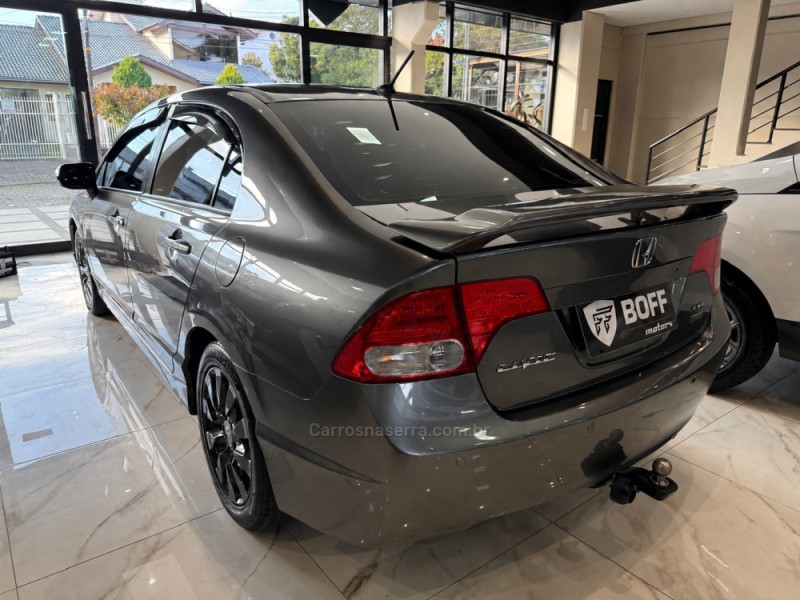 CIVIC 1.8 LXL SE 16V FLEX 4P MANUAL - 2011 - CAXIAS DO SUL