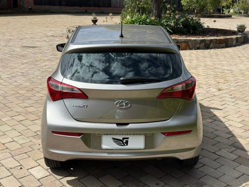 HB20 1.0 COMFORT 12V FLEX 4P MANUAL - 2016 - VACARIA